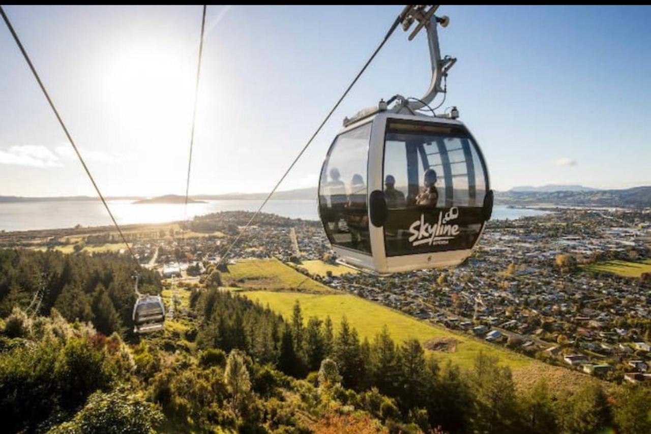 Skyline Mountain View Lodge Up To 16 People Rotorua Dış mekan fotoğraf